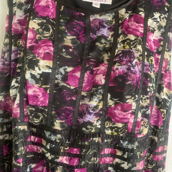 Party dress with beautiful satin ribbon trim - Picture 3 of 6